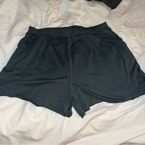 NWOT Vuori Women's Green Athletic Shorts